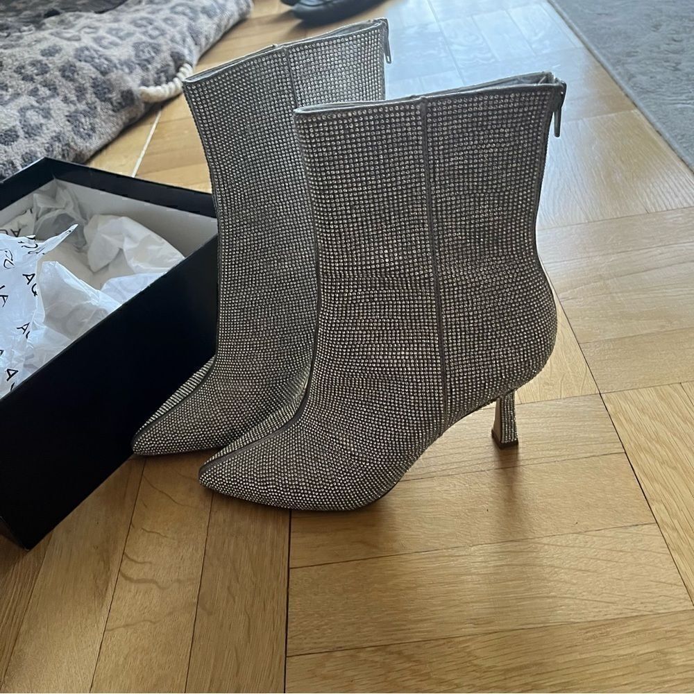 Aqua Hanar sparkle booties, Size 8 (never worn) - Picture 3 of 8